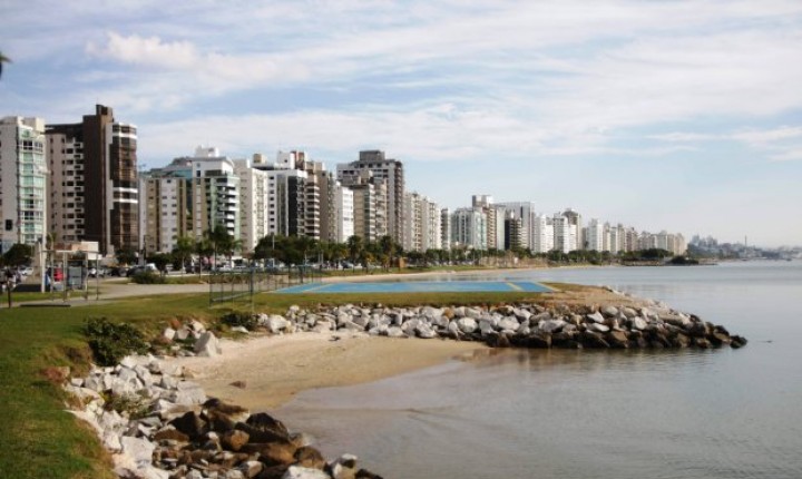 Pesquisa de balneabilidade da Beira-Mar Norte, em Florianópolis, passa ser semanal