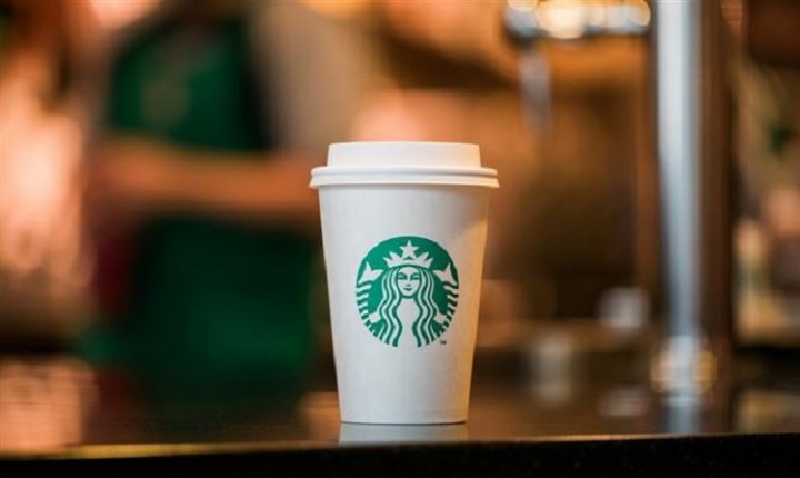 Portas abertas: três primeiras lojas da Starbucks já estão funcionando no Floripa Airport 