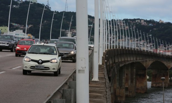 Ponte Colombo Salles terá interdição parcial de pistas à noite para serviços de recuperação