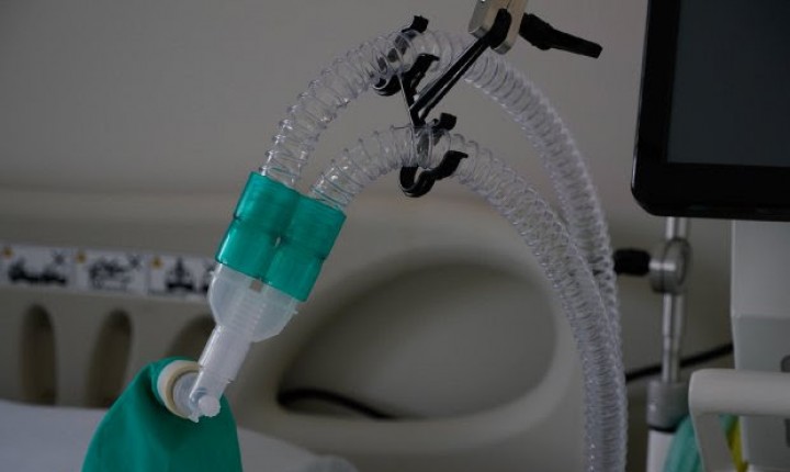 Kit intubação: lote de medicamentos para tratamento da Covid-19 é distribuído às unidades do Estado