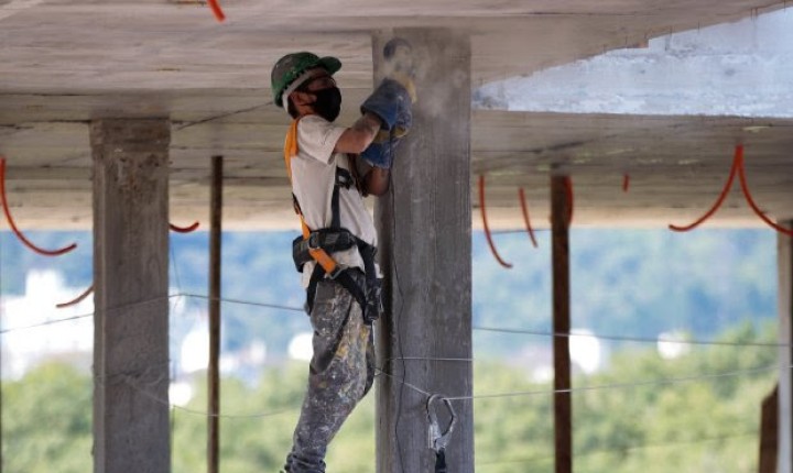 Oportunidade de trabalho: mais de 3 mil vagas de emprego estão abertas em SC