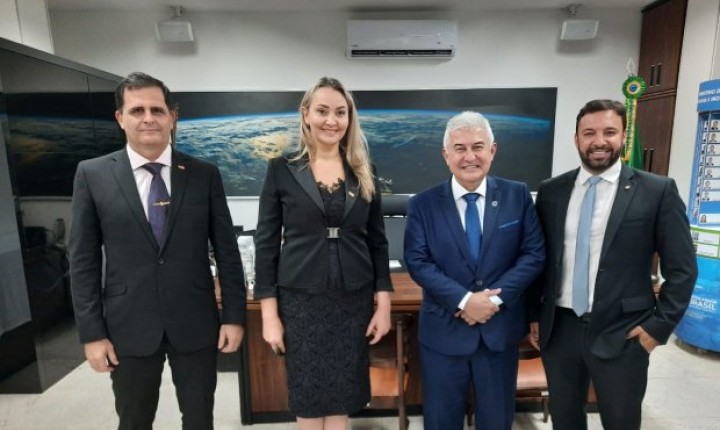 Reunião em Brasília: governadora faz parceria para projetos de prevenção aos desastres naturais e ensino da Ciência e Tecnologia nas escolas