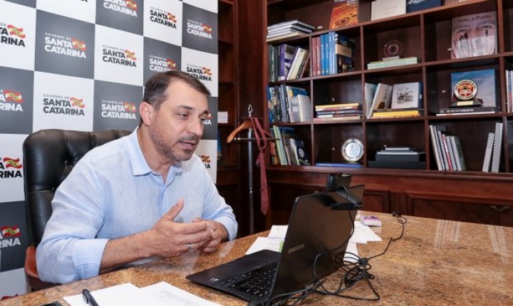 Governador anuncia investimentos e reativação de 205 leitos de UTI para tratamento de Covid-19 em SC