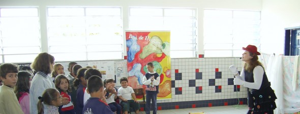 Domingo é Dia de Teatro apresenta “Mil horas contando histórias”