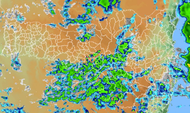 Presença de ciclone mantém alerta para chuva persistente em SC 