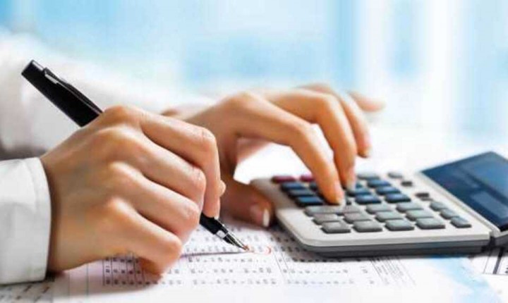 Taxa de endividamento das famílias catarinenses cai em abril