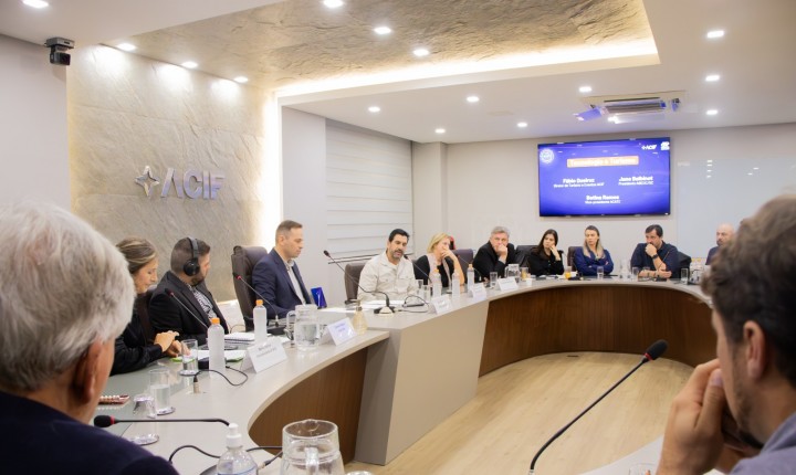 Futuro de Florianópolis é discutido em painéis