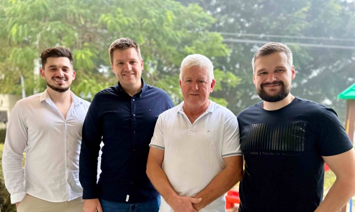 De pai para filho: Família constrói império a partir da lavoura