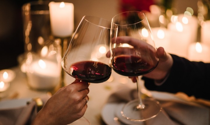 Três vinhos para apimentar o date no Dia do Sexo 