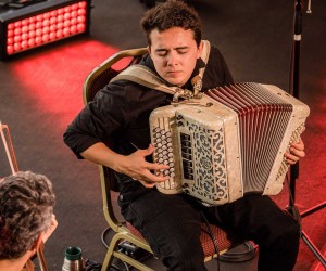 Acordeonista Roger Corrêa faz show no Sexta Jazz AF 