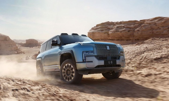 Comissão Europeia aprova taxação sobre elétricos chineses