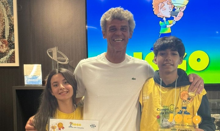 Guga Kuerten prestigia evento de premiação de boas ideias sociais