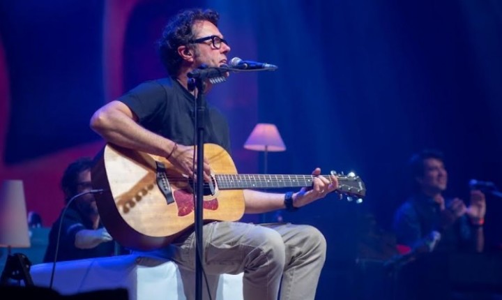 Duca Leindecker traz show nostálgico ao CIC