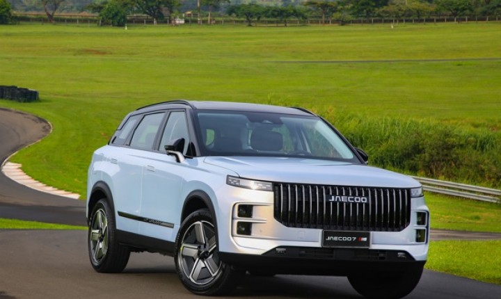 Novo SUV Jaecoo 7 SHS mostra eficiência inédita em teste no Brasil