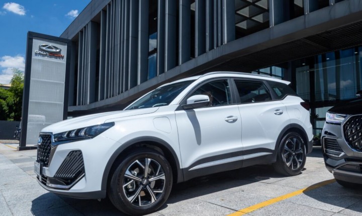 Caoa Chery reduz preços de versões plug-in