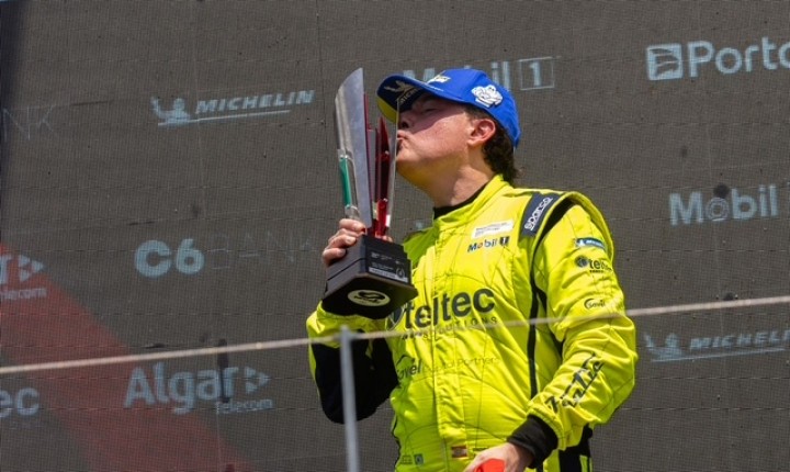 Gaidzinski levanta a bandeira de SC em Portugal