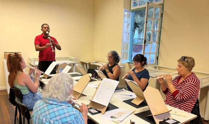 Oficinas gratuitas movimentam julho em Floripa