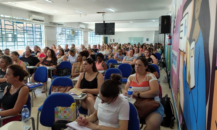 Rede municipal de ensino abre seleção emergencial