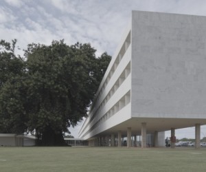 Quando o Brasil era Moderno, por Karin Verzbickas 