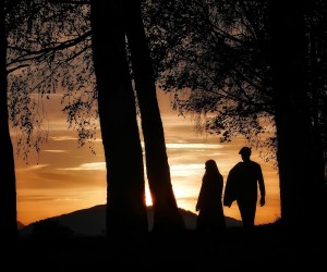 Ao lado de Pablo Neruda, por Luzia Almeida