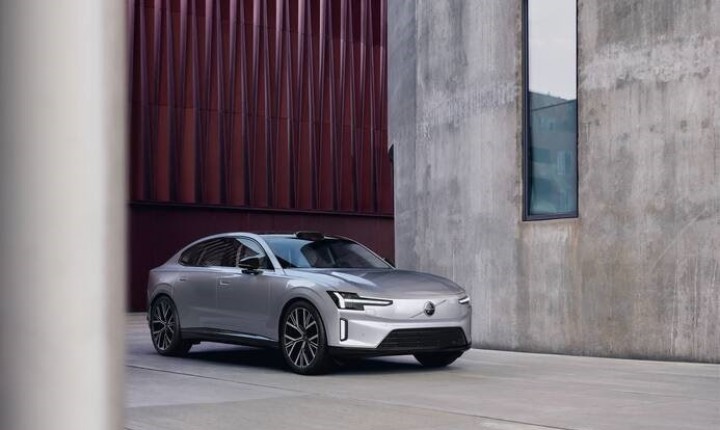 Volvo ES90 promete luxo com consciência ambiental
