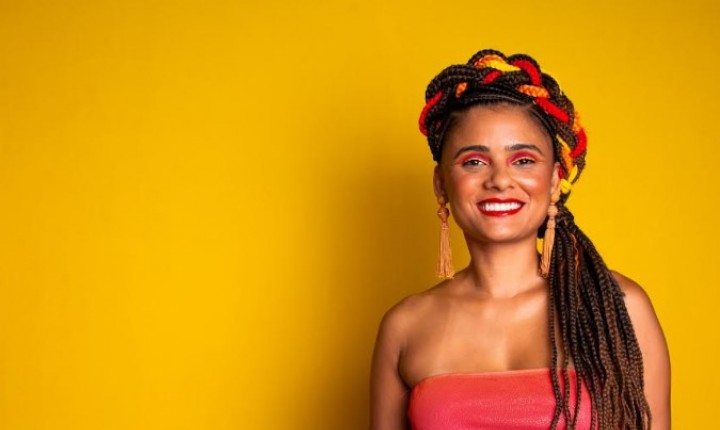 Natacha Kamila leva o “Manga” ao centro de Floripa