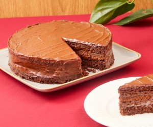 Aprenda a fazer o famoso bolo chocolatudo de Matilda