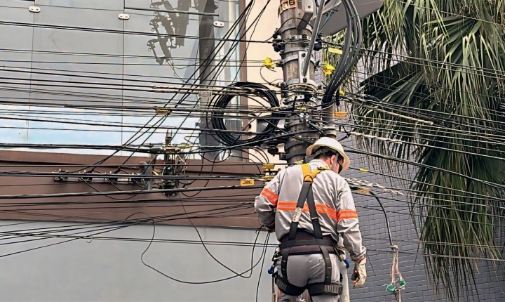 Mutirões removem 25 toneladas de fios obsoletos