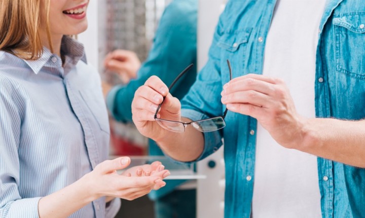 Mitos e verdades sobre o uso de óculos