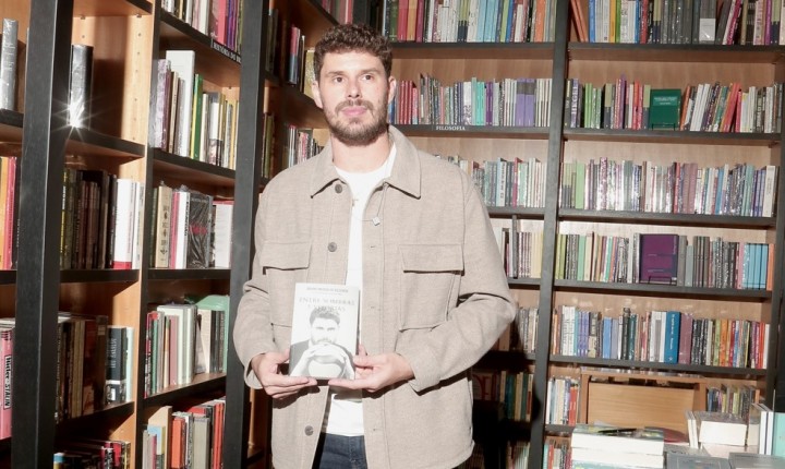 Bruninho do Vôlei lança biografia em Florianópolis