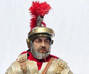 Exposição inédita provoca reflexão sobre conflitos invisíveis