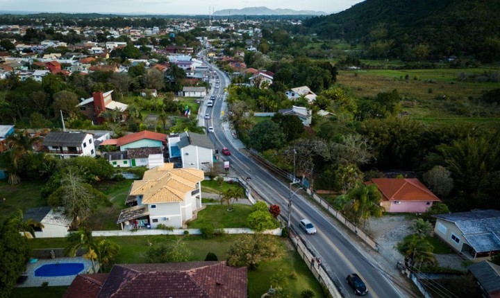 SC-406 passa a ter pavimento moderno após décadas