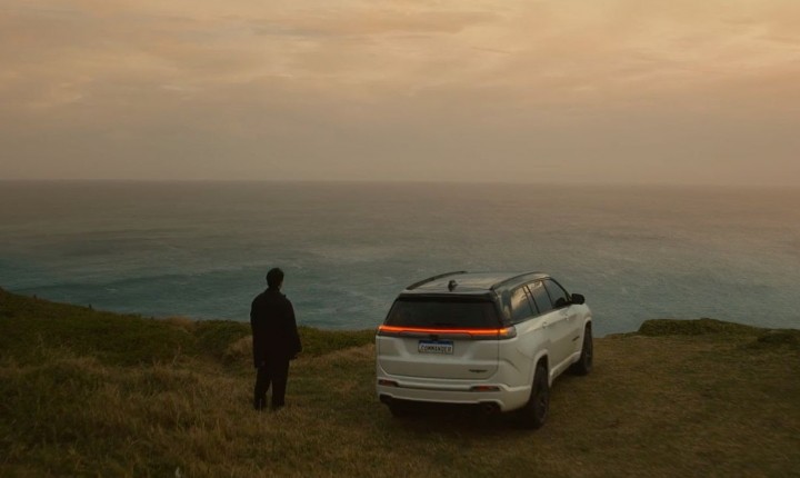 Novo Jeep Commander chega às telas com humor e versatilidade