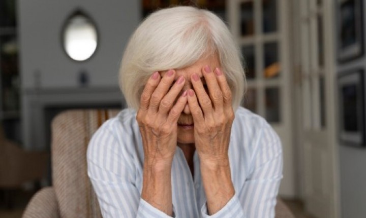 3 sinais inesperados revelam indícios precoces de Alzheimer