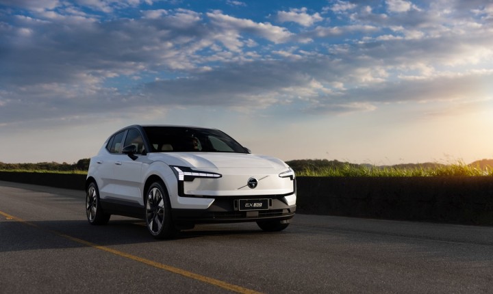 Carro elétrico custa 73% menos por quilômetro