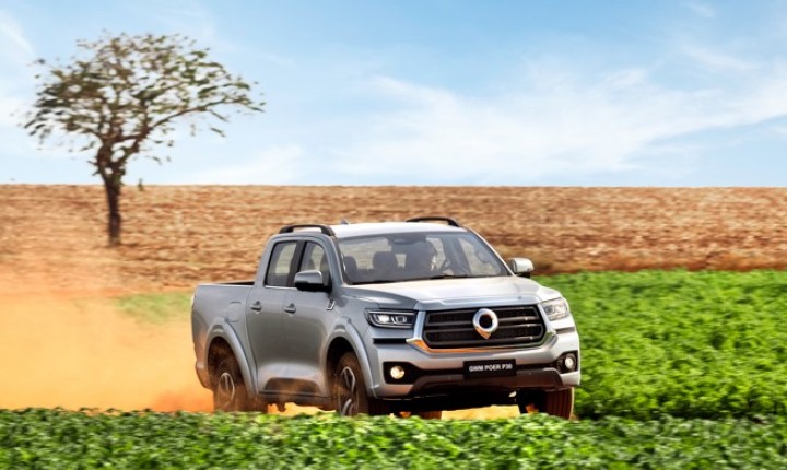 Poer P30 estreia no Brasil unindo força e tecnologia