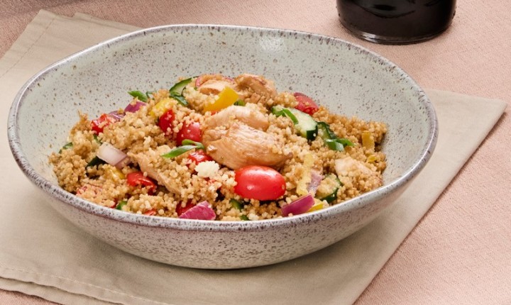 Frango, shoyu e limão transformam cuscuz em prato vibrante