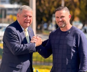 Parceria garante recuo escolar e desafoga trânsito no centro