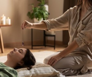 Qual é a diferença entre hipnose de palco e hipnoterapia?