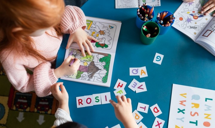 5 jogos simples tornam o inglês divertido para crianças