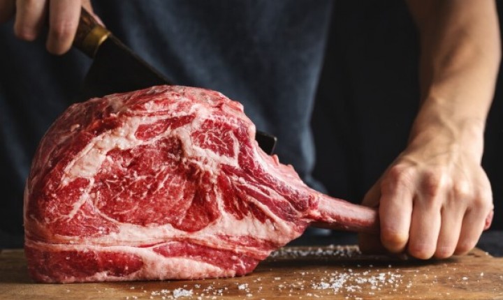 Mitos nas redes sobre carne são desmontados por médico