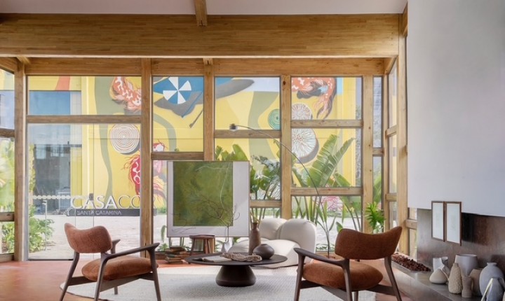 Octaedro cria refúgio biofílico e poético na CASACOR SC