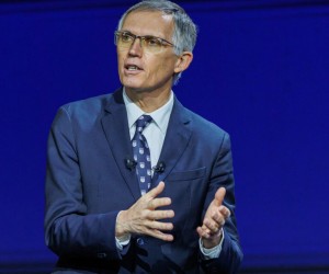 Ex-CEO questiona futuro da Stellantis no mundo