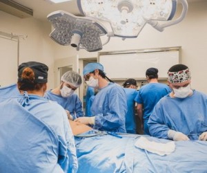 HU realiza 25 reconstruções mamárias e reduz fila do SUS