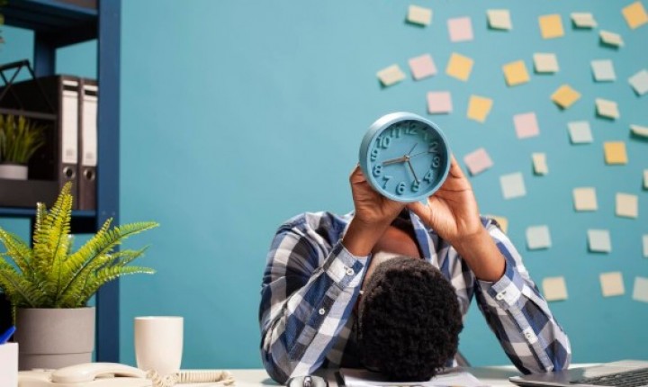 Sobrecarga de dezembro amplia risco de burnout