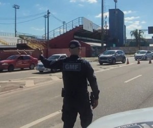Motoristas precisam ficar atentos às vias bloqueadas na Capital