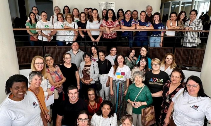 Feira Social reúne entidades e mobiliza solidariedade em Floripa