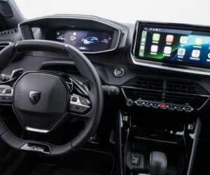 Peugeot 2008 GT Hybrid se destaca pela tecnologia digital