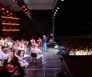 Ney Matogrosso marca noite histórica dos 60 anos da Udesc