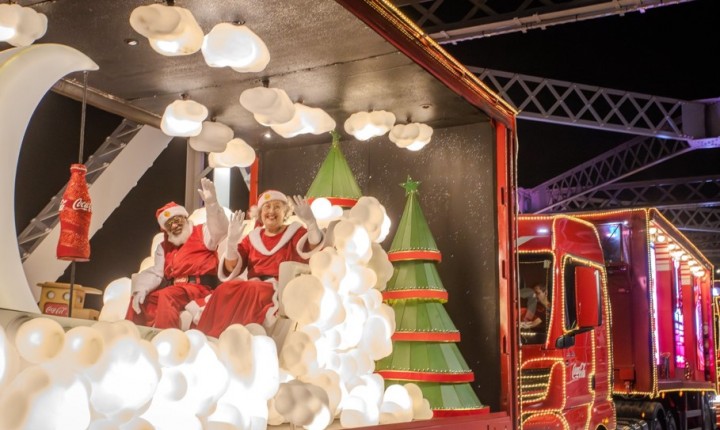 Caravana da Coca-Cola leva Natal às ruas da Capital